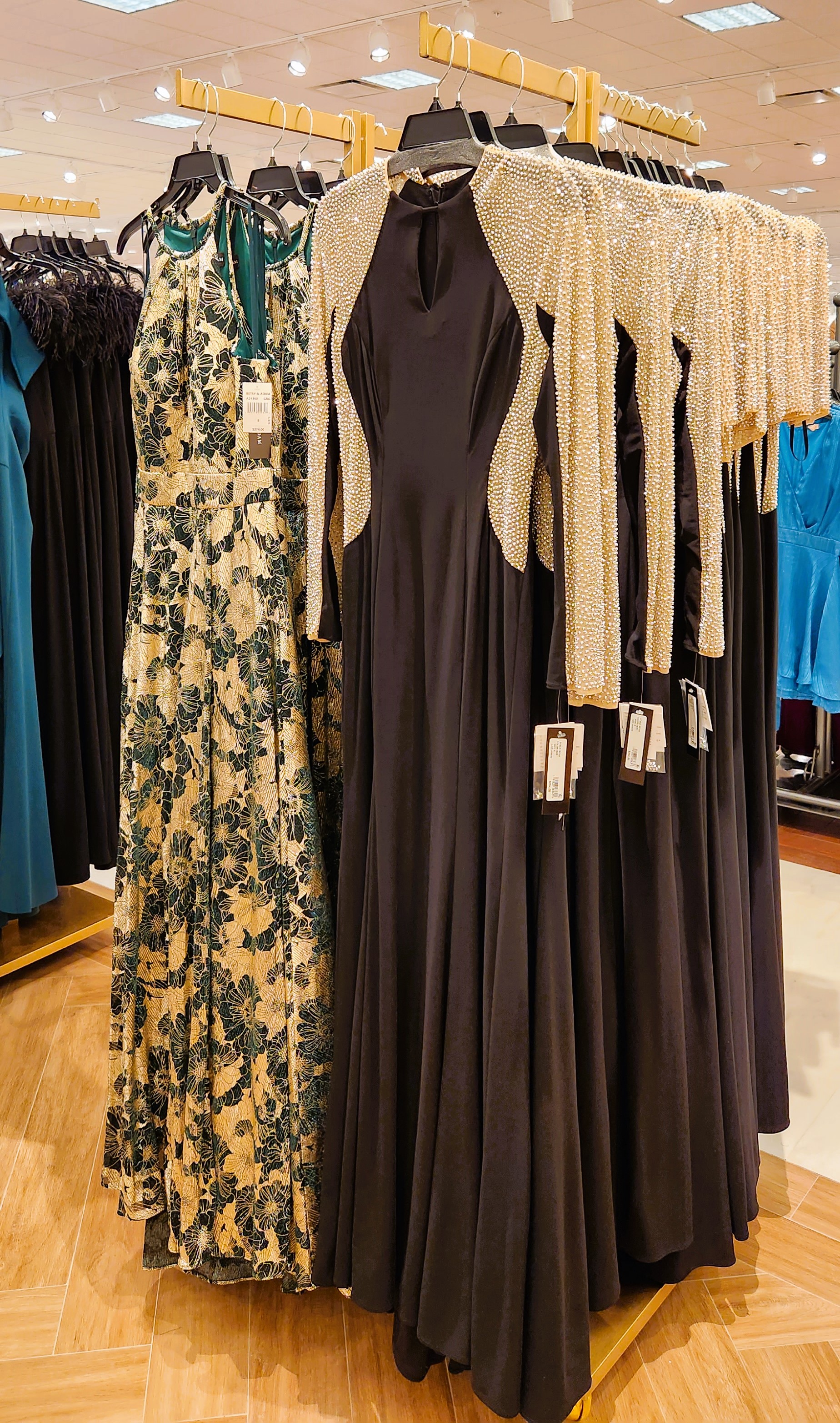 Shop Von Maur Formal Dresses